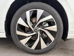 Volkswagen Golf 300TSI Pro - ფოტო 13