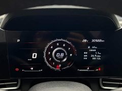 Hyundai Elantra 1.5L CVT Luxury - ფოტო 11