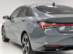 Hyundai Elantra 1.5L CVT Luxury - ფოტო 18