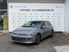Volkswagen Golf 300TSI Pro - ფოტო 1