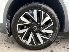 Volkswagen Taos Refreshed 30 Million Units Select Edition 300TSI - ფოტო 12