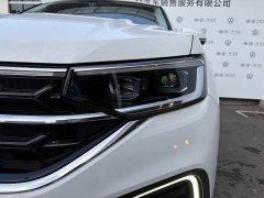 Volkswagen Taos Refreshed 30 Million Units Select Edition 300TSI - ფოტო 3