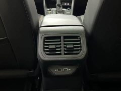 Volkswagen Bora 200TSI DSG Comfort Pro - ფოტო 8