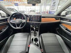 Volkswagen Bora 200TSI DSG Comfort Pro - ფოტო 9