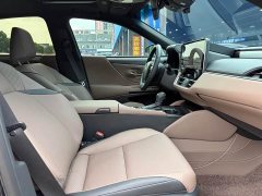 Lexus ES 2025 200 Premium Edition - ფოტო 12