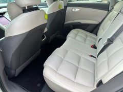 IM Motors Zhiji LS6 Lingxi Intelligent Driving Edition - ფოტო 8