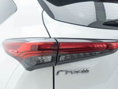 Toyota Highlander 2024 2.5L Smart Hybrid Dual Engine FWD Elite 7-Seater - ფოტო 19