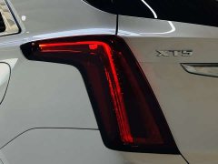 Cadillac XT5 2.0T FWD Luxury - ფოტო 20