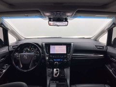 Toyota Vellfire 2021 Crown Hybrid 2.5L HV Luxury Edition - ფოტო 10