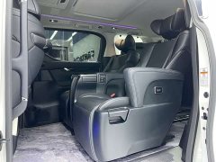 Toyota Vellfire 2021 Crown Hybrid 2.5L HV Luxury Edition - ფოტო 18