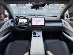 Changan UNI-Z 1.5T Luxury - ფოტო 17
