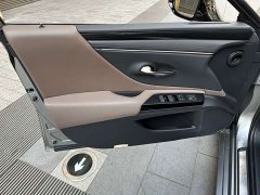 Lexus ES 2022 300h Excellence Edition - ფოტო 18