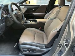 Lexus ES 2022 300h Excellence Edition - ფოტო 19