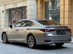 Lexus ES 2022 300h Excellence Edition - ფოტო 7