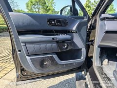 Zeekr Geely Zeekr 9X Ultra 70kWh 6-Seater - ფოტო 12