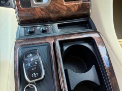 Toyota Alphard Hybrid 2.5L Luxury - ფოტო 11