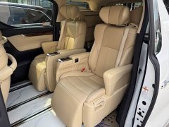 Toyota Alphard Hybrid 2.5L Luxury - ფოტო 12