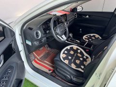 Kia K3 2020 1.5L CVT Sharp Sunroof Edition - ფოტო 10