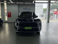 IM Motors Zhiji LS8 52 Max Luxury Six-Seater - ფოტო 2