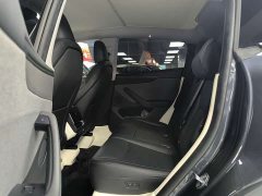 Tesla Model Y Rear-Wheel Drive - ფოტო 12