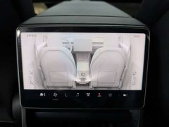 Tesla Model Y Rear-Wheel Drive - ფოტო 14