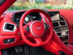 Aston Martin DB11 2020 4.0T V8 Coupe - ფოტო 17
