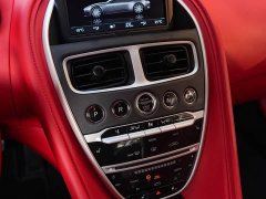 Aston Martin DB11 2020 4.0T V8 Coupe - ფოტო 18