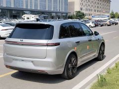 Li Auto L8 Max - ფოტო 8