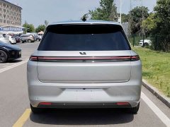 Li Auto L8 Max - ფოტო 9