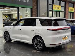 IM Motors Zhiji LS8 52 Max Tech Flagship 5-Seater - ფოტო 6