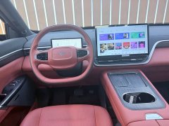Dongfeng eπ008 210Max Extended Range 6-Seater - ფოტო 16