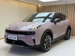 Lynk & Co Geely Lynk & Co 06 1.5T Shero Pink Special Edition - ფოტო 1