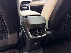 Lynk & Co Geely Lynk & Co 06 1.5T Shero Pink Special Edition - ფოტო 18