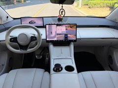 Luxeed Zhiji R7 Pure Electric 736km Ultra - ფოტო 9
