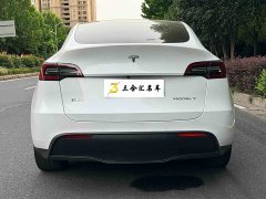 Tesla Model Y Long Range All-Wheel Drive 3D7 - ფოტო 3