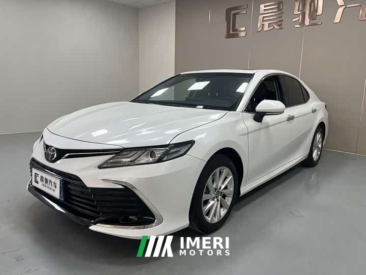 Toyota Camry 2.0G Luxury