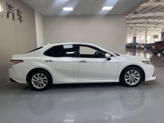 Toyota Camry 2021 2.0G Luxury - ფოტო 3