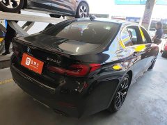 BMW 5 Series Facelift 530Li M Sport Luxury - ფოტო 7