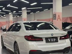 BMW 5 Series 530Li Premier M Sport Package - ფოტო 6