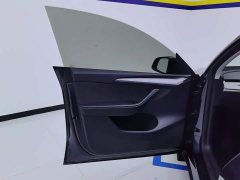 Tesla Model Y Rear-Wheel Drive - ფოტო 7