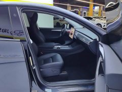Tesla Model Y Rear-Wheel Drive - ფოტო 8