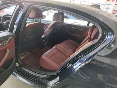 BMW 5 Series Facelift 530Li M Sport Luxury - ფოტო 3
