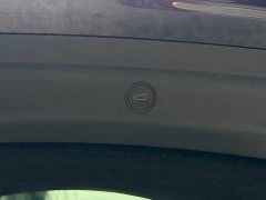 Tesla Model Y Standard Range RWD - ფოტო 13