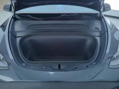 Tesla Model Y Rear-Wheel Drive - ფოტო 4