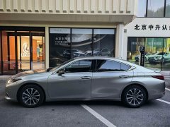 Lexus ES 2022 300h Excellence Edition - ფოტო 18
