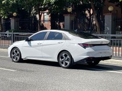 Hyundai Elantra 1.5L CVT GLX Elite - ფოტო 18