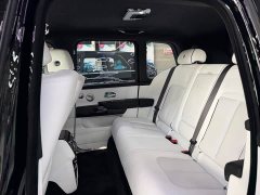 Rolls-Royce Cullinan Black Badge - ფოტო 12