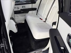 Rolls-Royce Cullinan Black Badge - ფოტო 13
