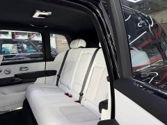 Rolls-Royce Cullinan Black Badge - ფოტო 14