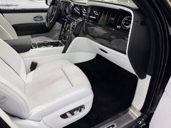 Rolls-Royce Cullinan Black Badge - ფოტო 17